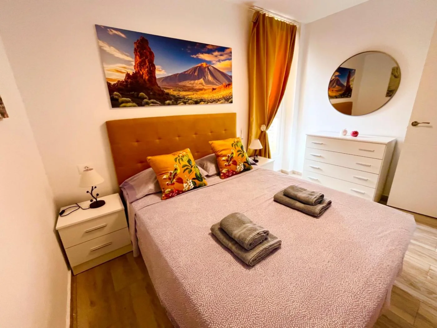 Cama preparada con toallas