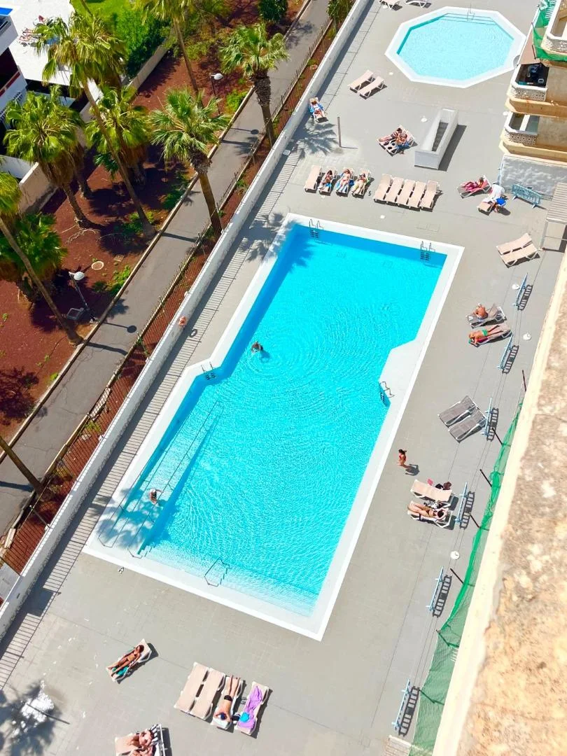 La piscina vista desde arriba
